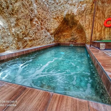 Town House With Private Pool In Village Centre Kalkara Bagian luar foto