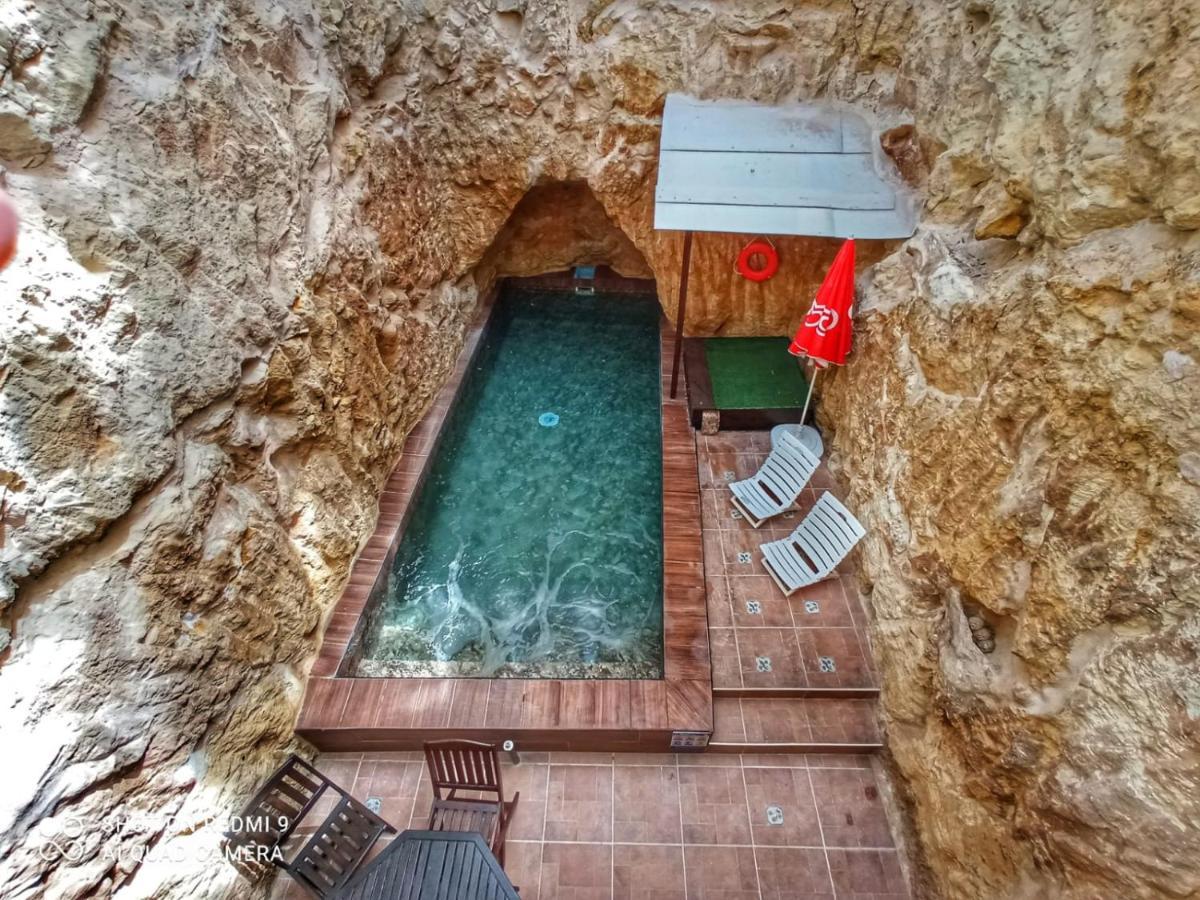 Town House With Private Pool In Village Centre Kalkara Bagian luar foto